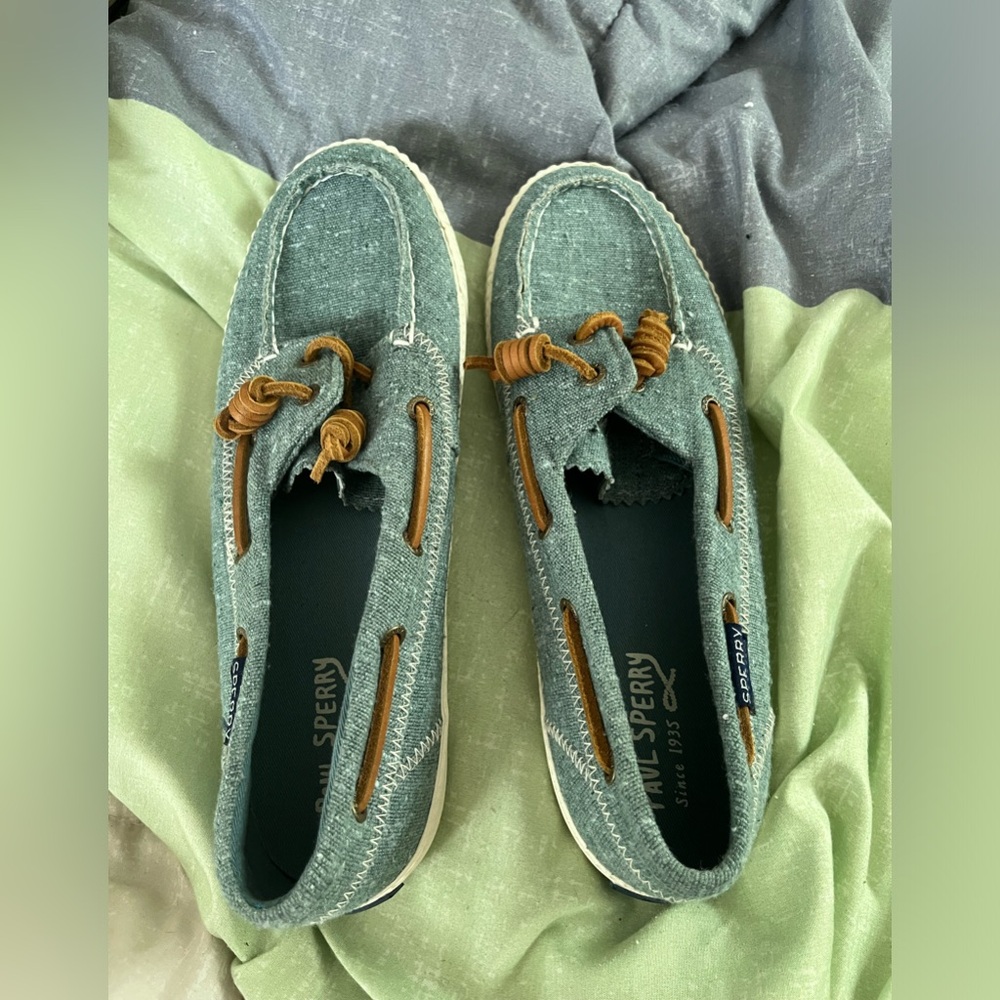 NWOT Size 8.5 Women’s Sperrys